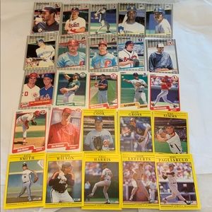 Bundle of Baseball Cards Lot 26